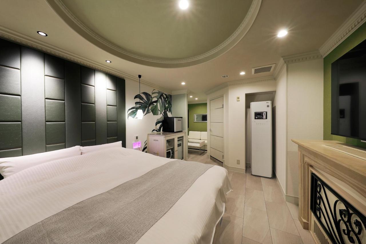 ホテルバースデー岐阜西店 Hotel Birthday Gifuwest (Adults Only) Εξωτερικό φωτογραφία