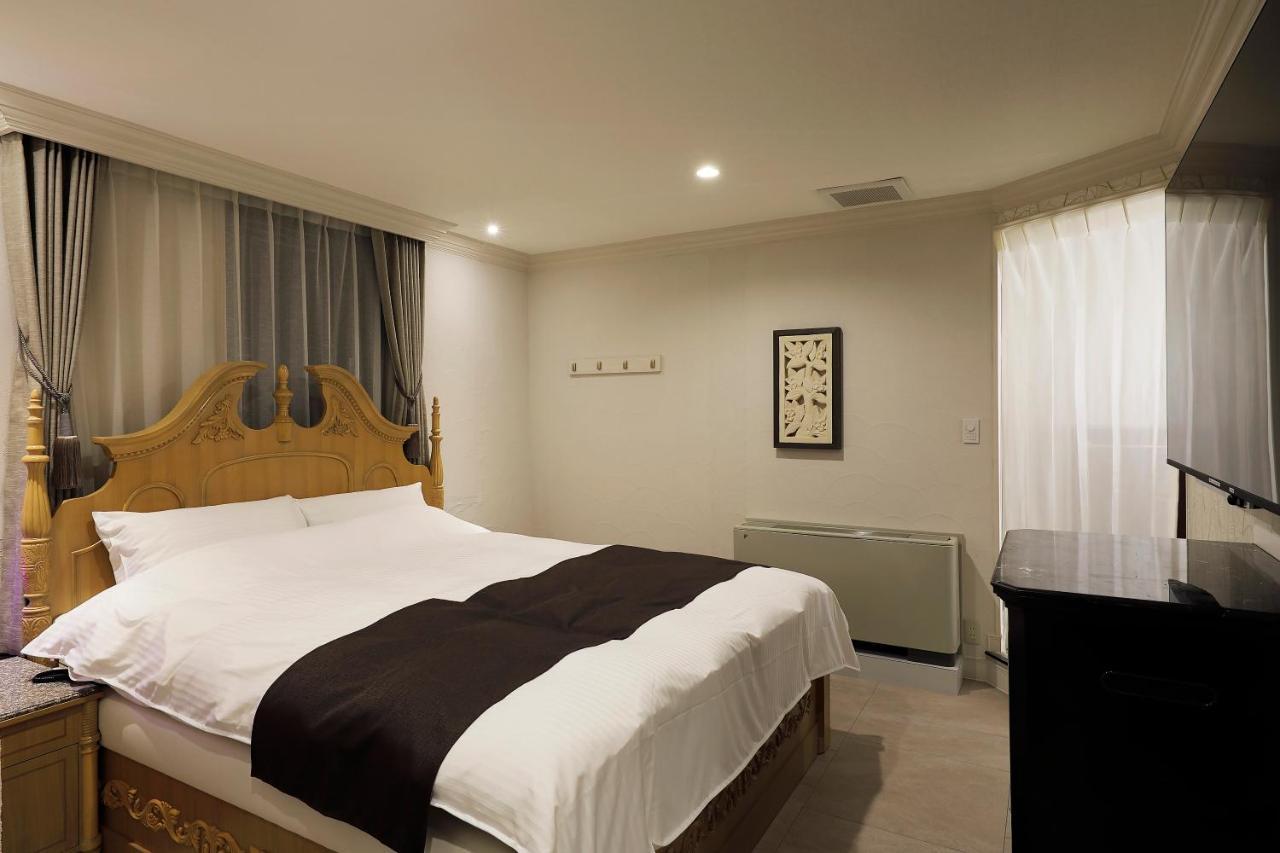 ホテルバースデー岐阜西店 Hotel Birthday Gifuwest (Adults Only) Εξωτερικό φωτογραφία